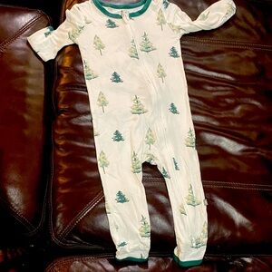 Kyte Baby zipper romper with Tree Print